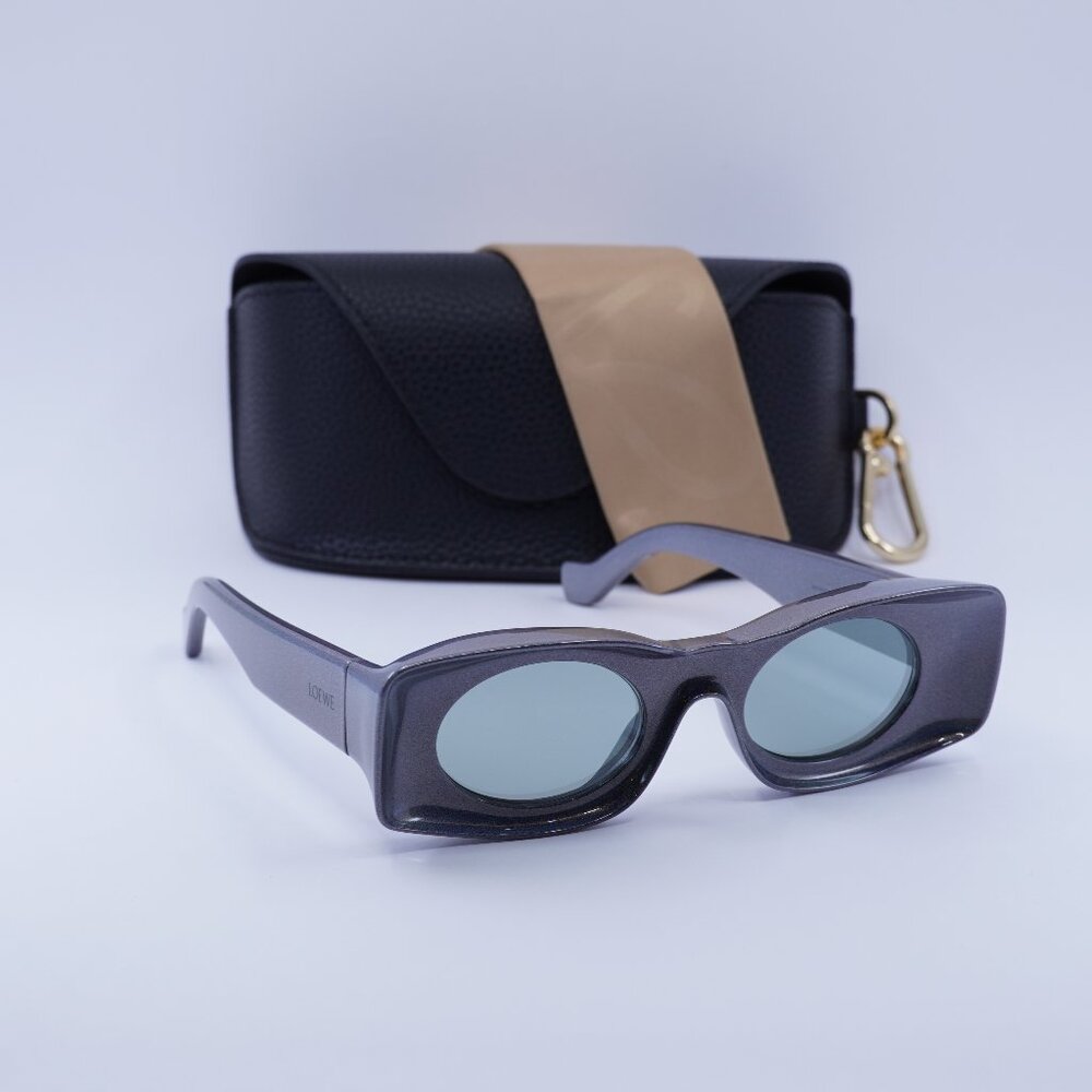 Loewe LW40033I 05X Rectangle Sunglasses – Pearlescent/Grey Mirror